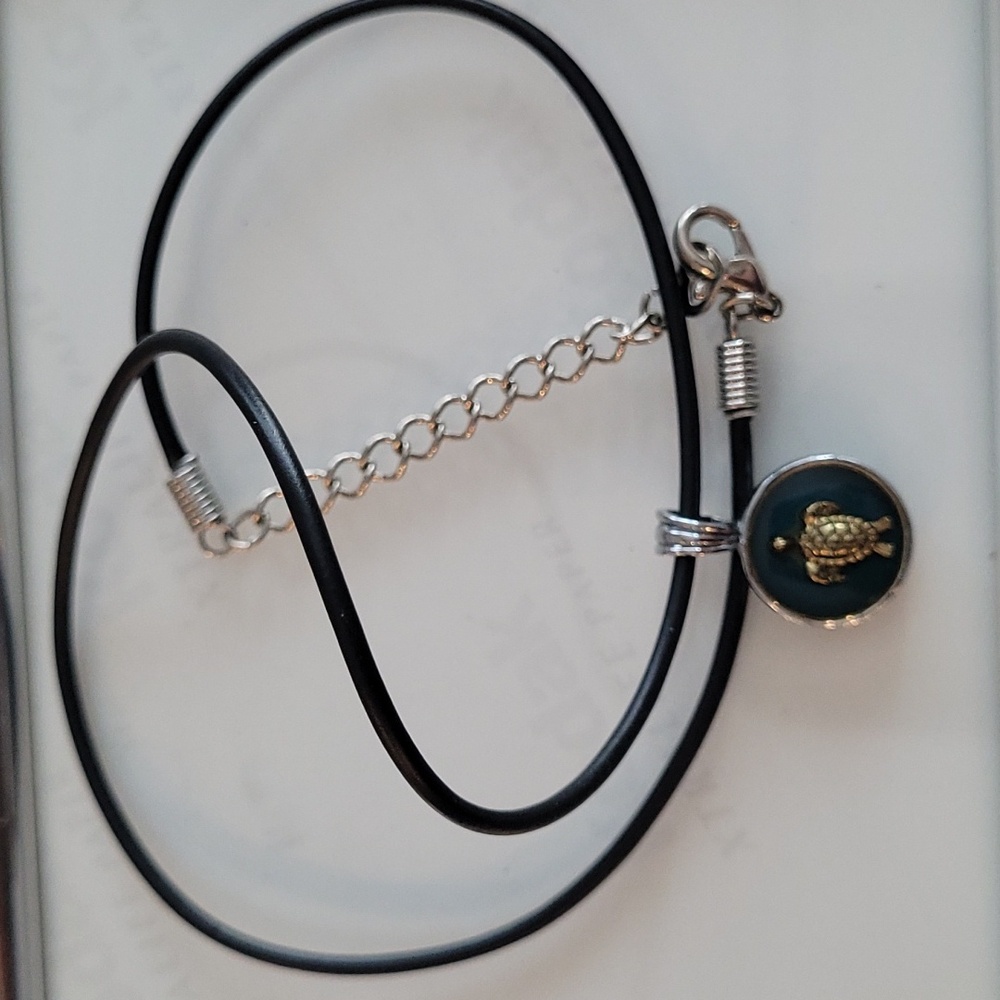 Turtle Mood Changing Necklace